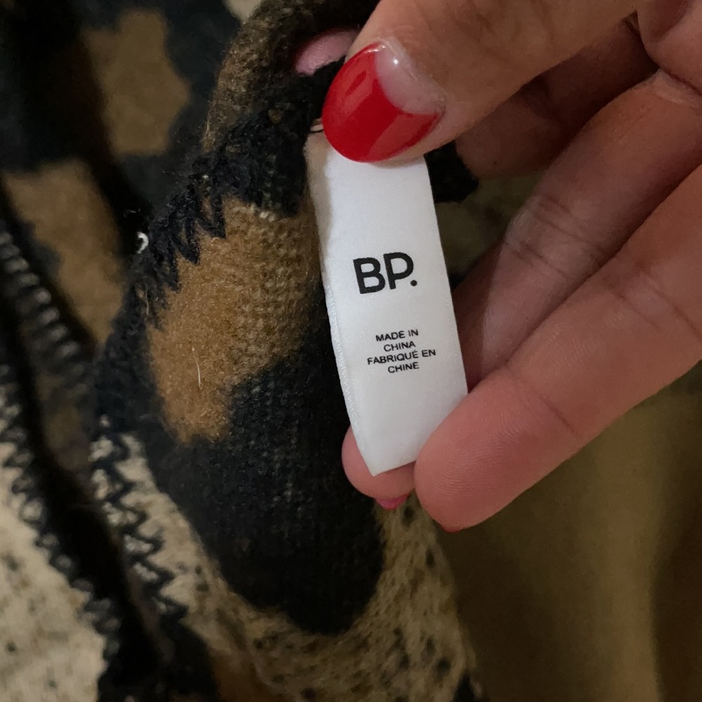 NORDSTROM BP LEOPARD WRAP OPEN FRONT PONCHO **NWOT** - Picture 7 of 8